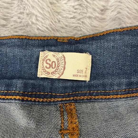 SO Jeans Women 7 Skinny Distressed Dark Wash Cuffed Denim Mid Rise Casual Boho - Picture 4 of 11